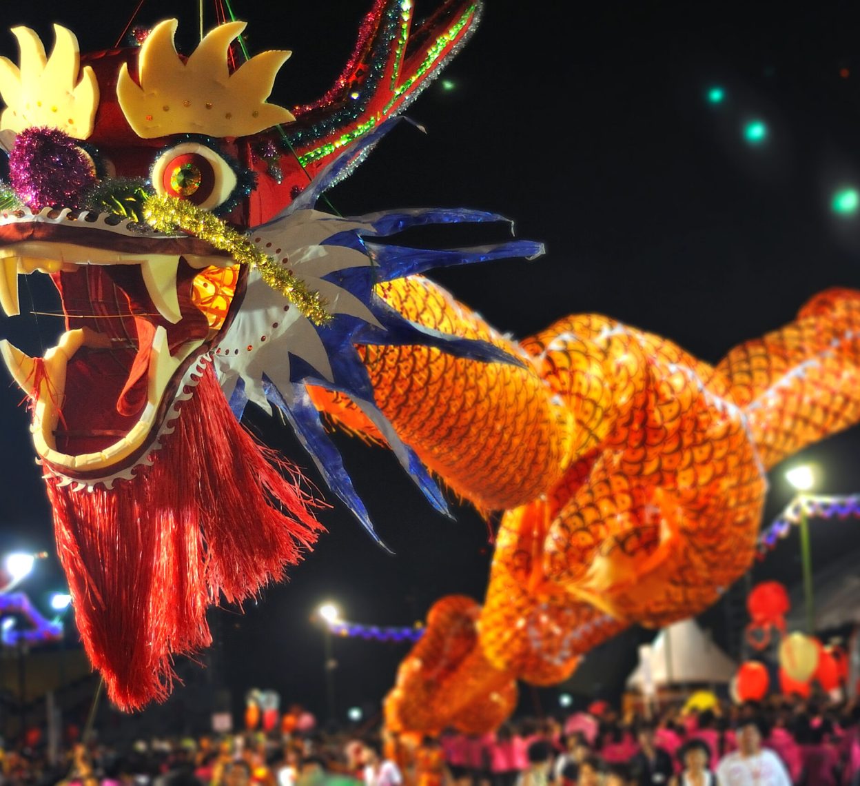 The longest floating air dragon in the Singapore Chingay Parade.